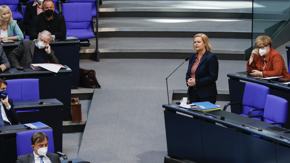 Bundesinnenministerin Nancy Faeser bei einer Regierungsbefragung (Archivbild)