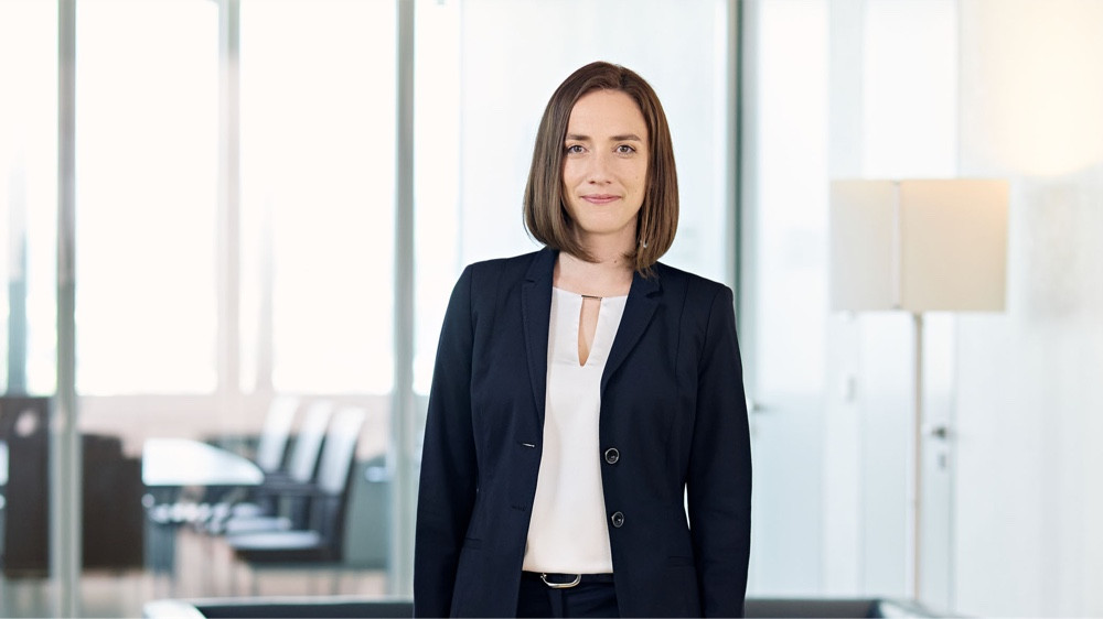 Die Debeka holt Mathematikerin Laura Müller in den Vorstand.