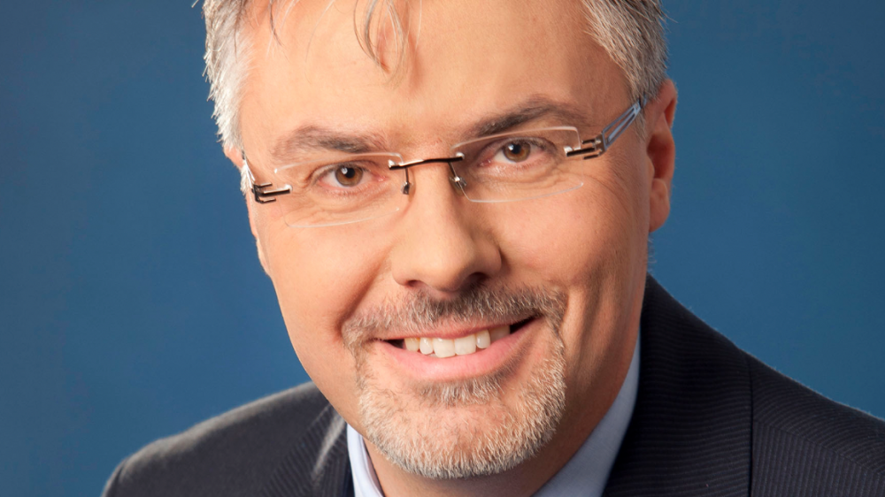 Dirk Felten leitet den Maklerservice der Europa Versicherungen.