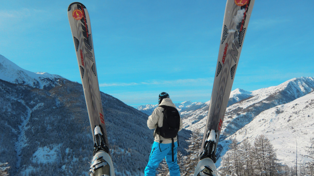 Keine Sportart verursacht so teure Unfälle wie der Skisport (Symbolbild).