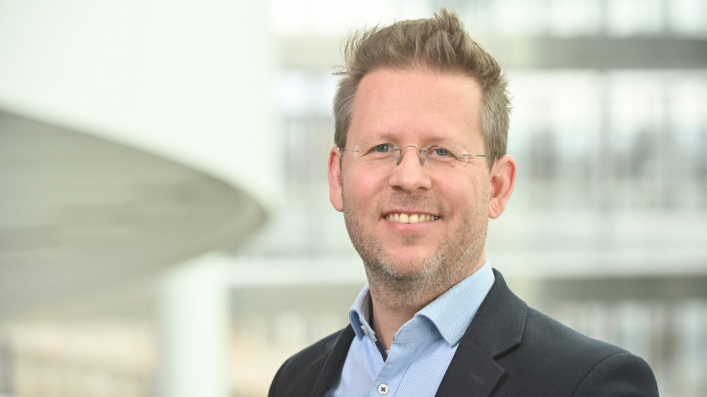 Welche Folgen Coronakrise und Ukraine-Krieg für die Versicherbarkeit von Risiken haben, erklärt Olaf Köpper von der HDI Risk Consulting GmbH. Köpper ist Senior Risk Analyst – und u.a. zuständig für Risikoanalysen bei Industriekunden.