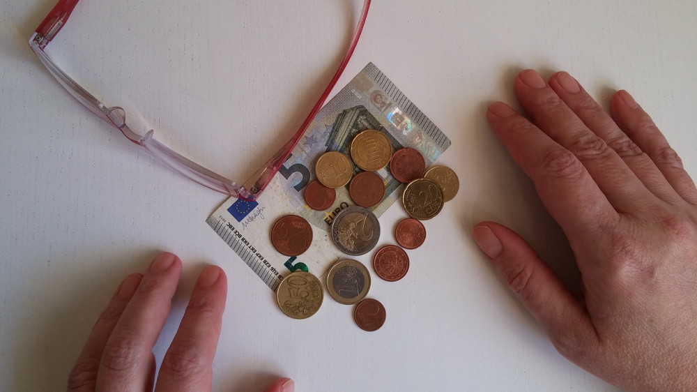 Mit der Grundrente soll die Lebensleistung von Menschen mit langer Erwerbsbiographie und niedrigen Altersbezügen gewürdigt werden (Symbolbild).