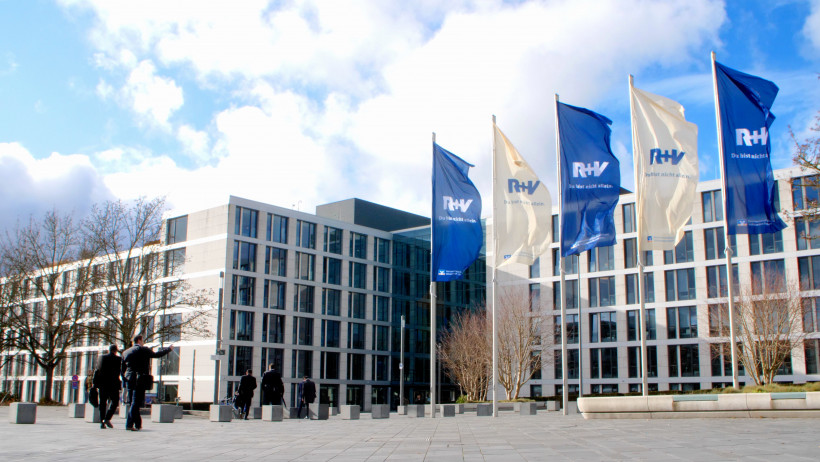 R+V: plus 3.074 Vollversicherte