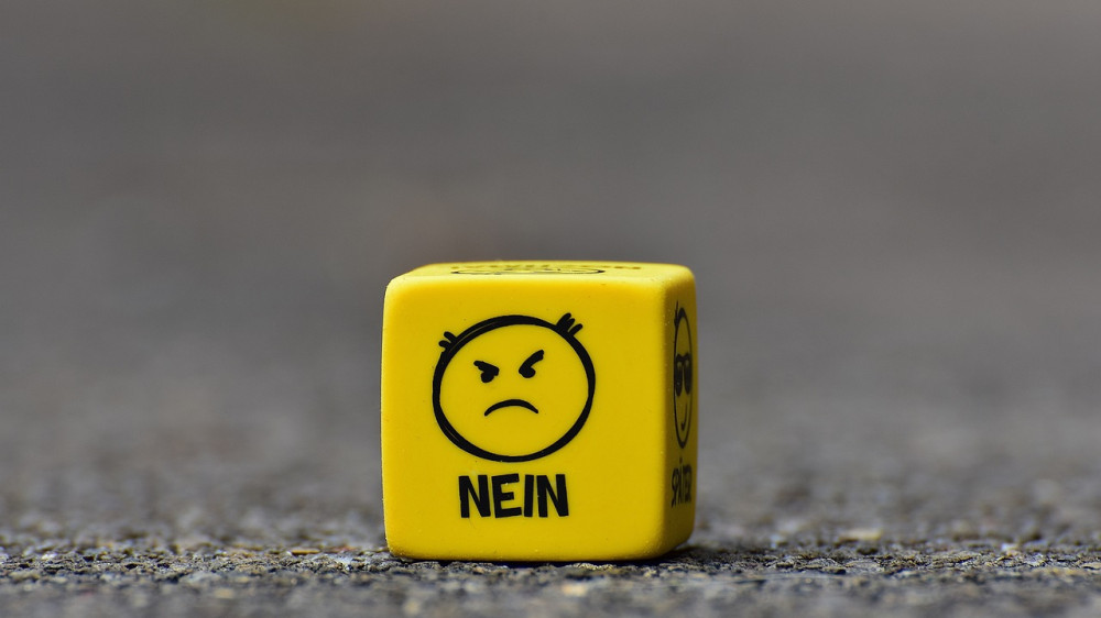 Klares Nein: eine intransparente Klausel in Riester-Verträgen der Sparkassen wurde vom BGH gekippt (Symbolbild).