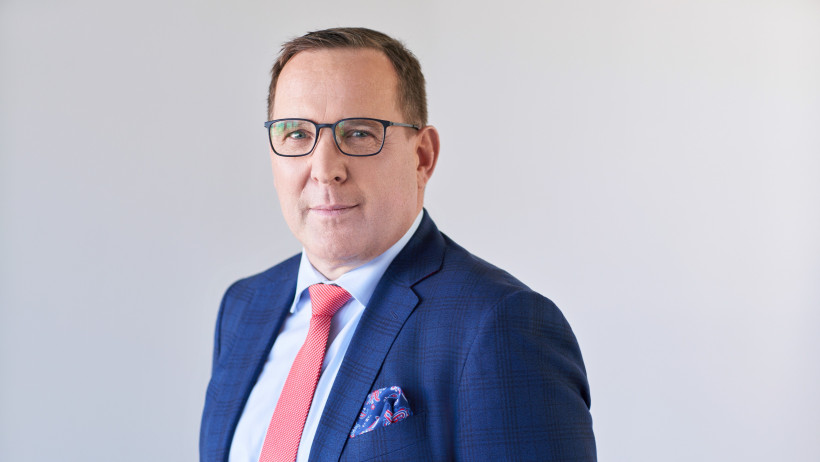 Jens Hasselbächer, Vorstand Kunden & Vertrieb R+V Versicherung