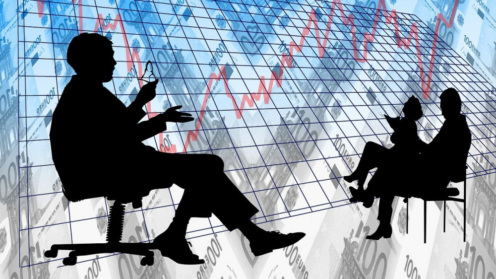 Eine Finanztip-Analyse will darüber aufklären, was bei der Geldanlage zu beachten ist (Symbolbild)