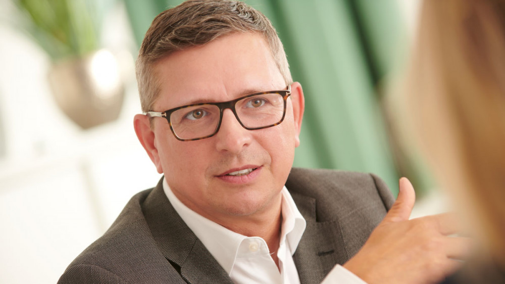 Norman Wirth, geschäftsführender Vorstand des AfW Bundesverband Finanzdienstleistung.