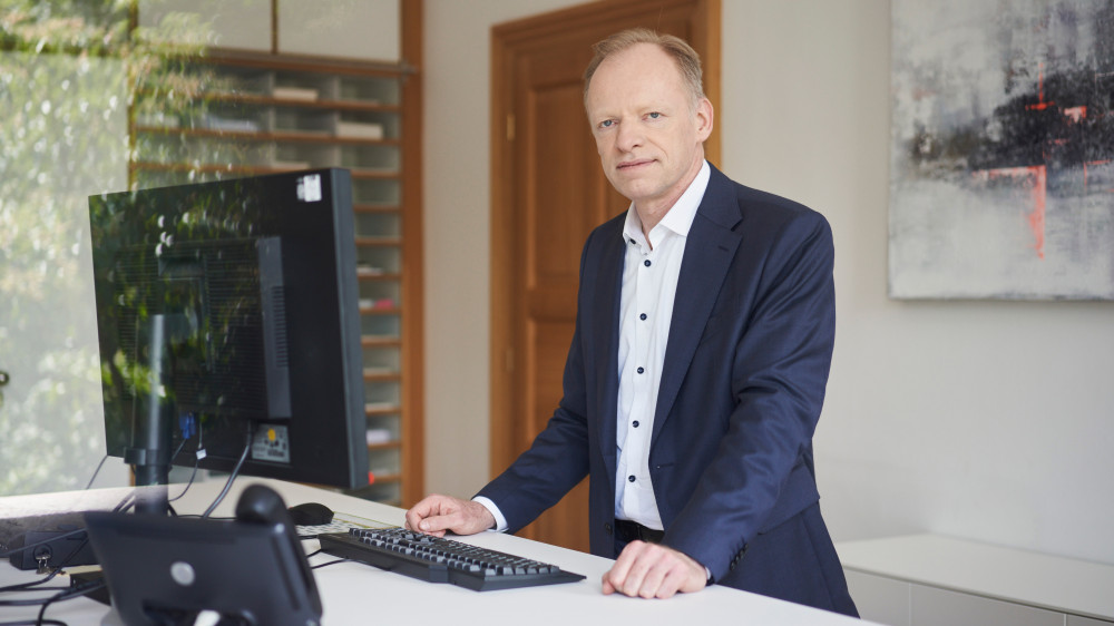Prof. Dr. Dr. h.c. Clemens Fuest, Präsident des ifo Instituts, Vorstand, Forschungsgruppe Steuer- und Finanzpolitik,
Experte für Wirtschafts- und Finanzpolitik, Internationale Besteuerung, Steuerpolitik, Europäische Integration