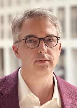 Maxim Pertl ist Partner Asset Owners & Managers DACH, CEE, bei Clearwater Analytics (CWAN). Dort ist er verantwortlich für die Geschäftsentwicklung im deutschsprachigen Raum.