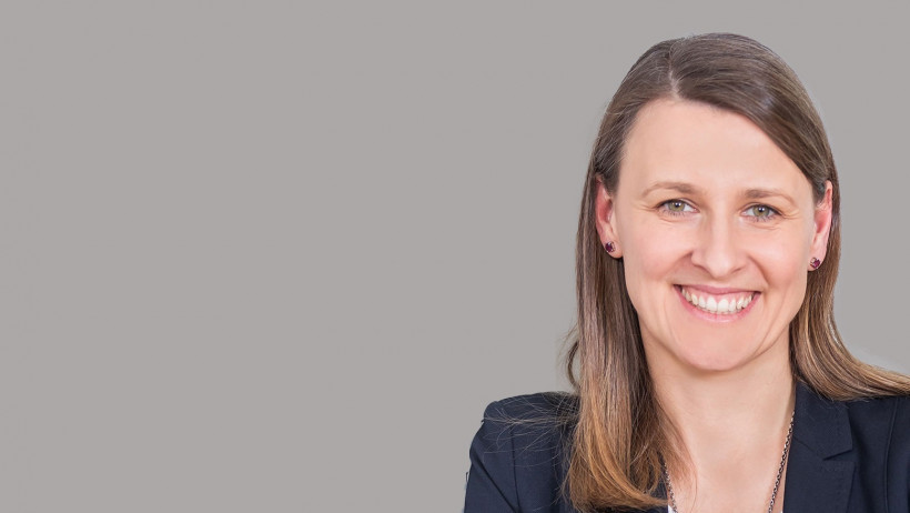 Stefanie van Holt (Vertriebsvorständin der VOLKSWOHL BUND Versicherungen)