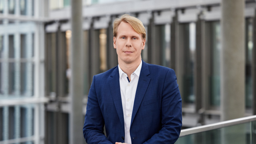 Dr. Thomas Wüstefeld (Vorstand Vertrieb Hannoversche Lebensversicherung AG)