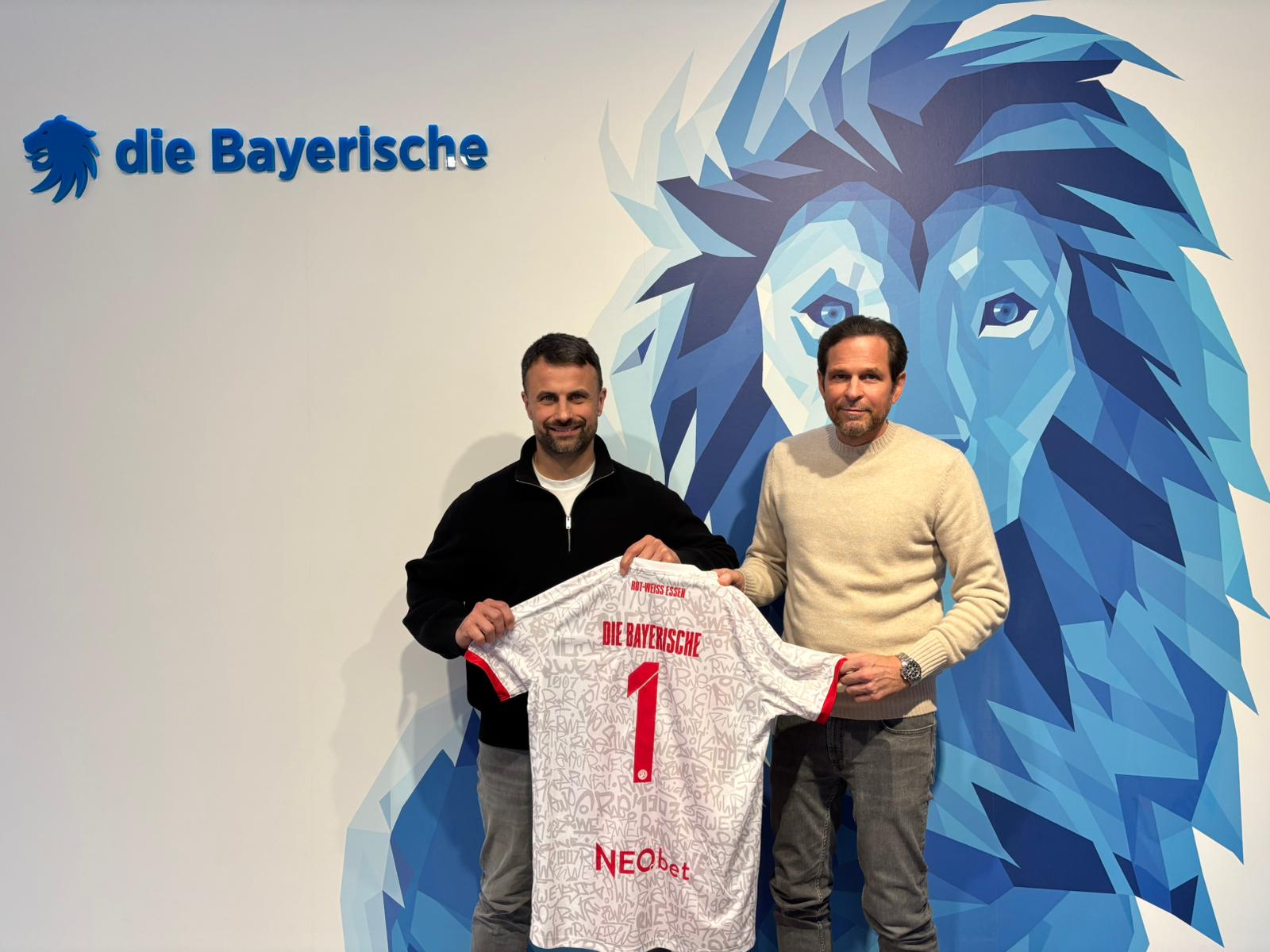 Die Bayerische wird Versicherungspartner von Rot-Weiss Essen