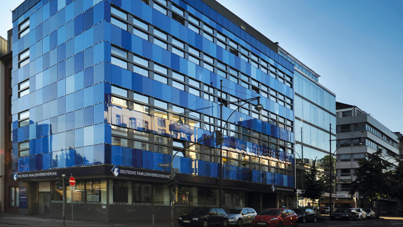 Rang 3: DFV Deutsche Familienversicherung (2,53 / Bester Kundendialog)