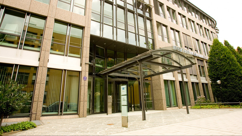 Rang 3: Bayern-Versicherung (144.300 eingelöste Versicherungsscheine)