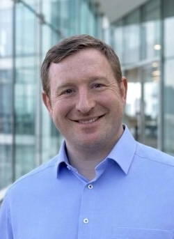 Rufus Henneken ist Berater und KI-Consultant bei Henneken Consulting