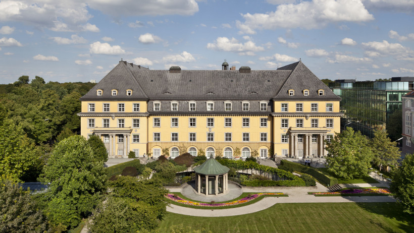 Rang 10: Munich Rück (Reputationsscore 45)