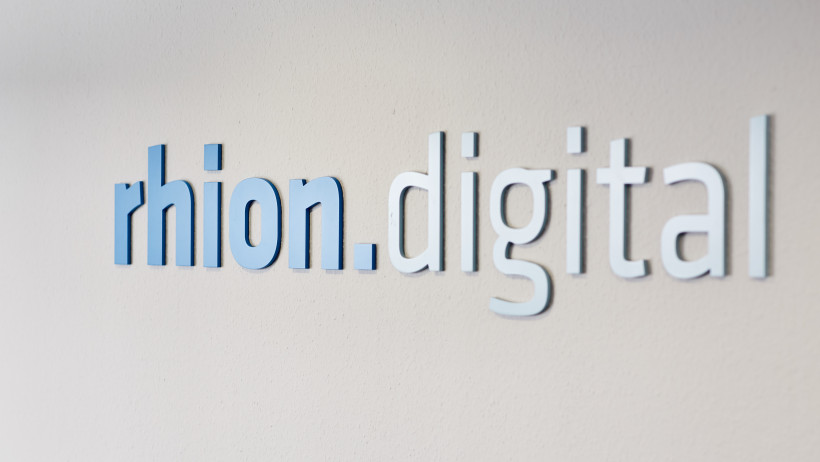 rhion.digital: 81 Punkte (fünftbester Indexwert „Maklerorientierung“)