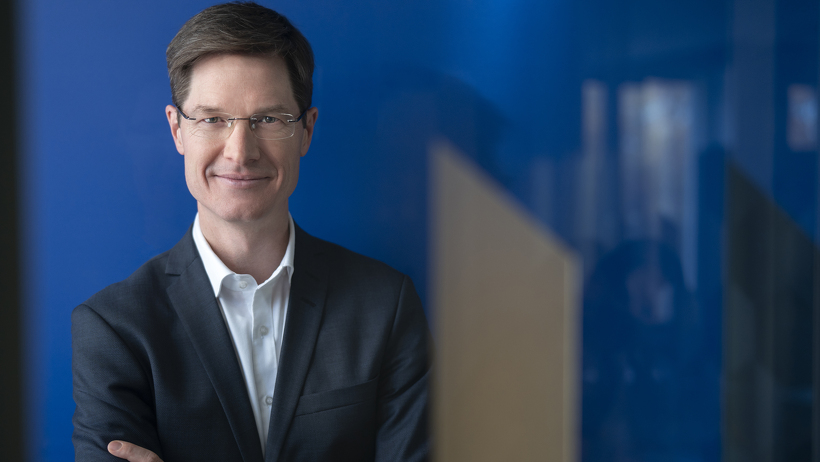 Dr. Andreas Wimmer (Gesamtvergütung: 2,955 Mio. Euro)