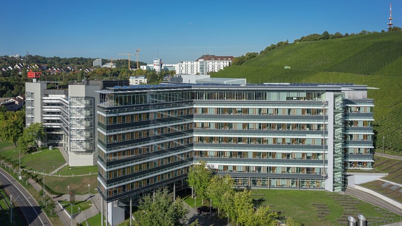 Rang 4: SV SparkassenVersicherung (2,47 / Herausragend)