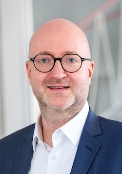Michael Rodenberg ist Experte für digitale und automatisierte Prozesse im Schadenmanagement. Seit April 2023 verantwortet er als Geschäftsführer bei Verisk Property den Geschäftsbereich des Gebäudeschadenmanagements.