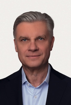 Peter Felst ist Partner und Rechtsanwalt bei der Prüfungs- und Beratungsgesellschaft Forvis Mazars und leitet den Bereich Compliance, Geldwäsche und Datenschutz. Er war langjähriger Vorsitzender des IDW-Arbeitskreises „Geldwäsche“.