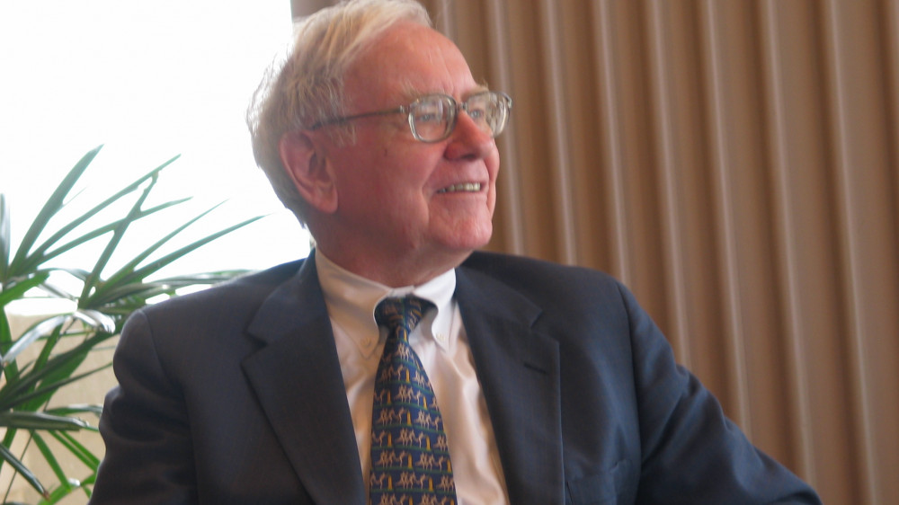 Wohlhabend und erfolgreich, der 82-jährige Warren Buffett zählt zu den reichsten Menschen der Welt und versteht es ein guter Unternehmer zu sein.