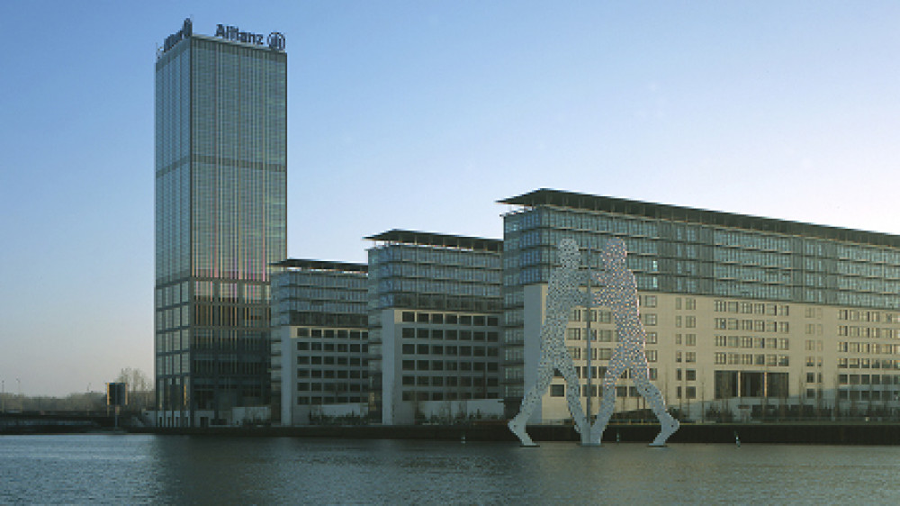 Die Treptowers, Zweigstelle der Allianz in Berlin. Der Global Player will nun auch auf dem chinesischen Markt eine wichtige Rolle spielen.